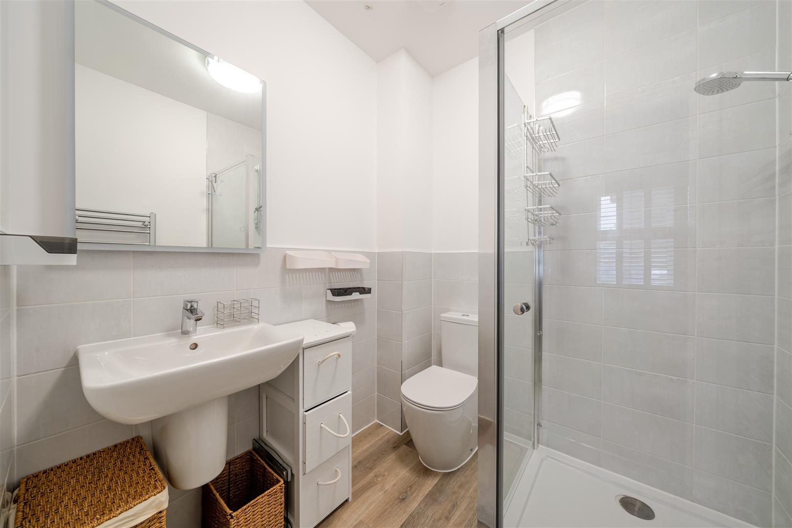 Property Image f0db102d-6b21-43cc-adad-39e6a43c3d21