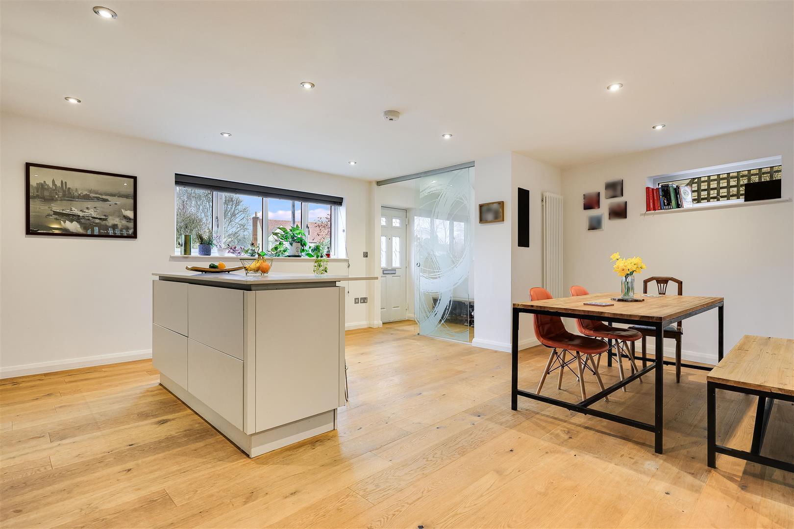 Property Image f0db3198-2be4-4cd6-abc2-f8014ca47c00