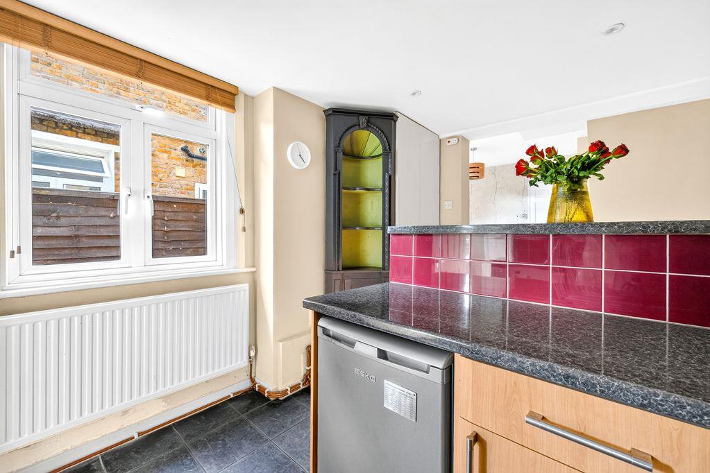 Property Image f0f69940-6d86-4e30-b6eb-eb31efc42c92