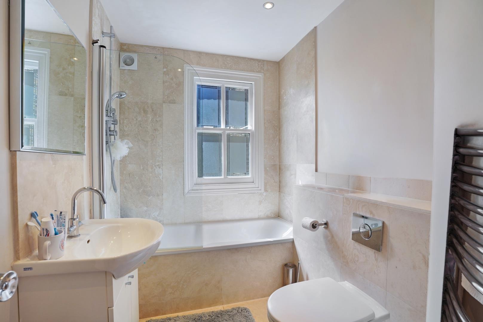 Property Image f12954f2-bd5b-43ba-870d-948eead89882