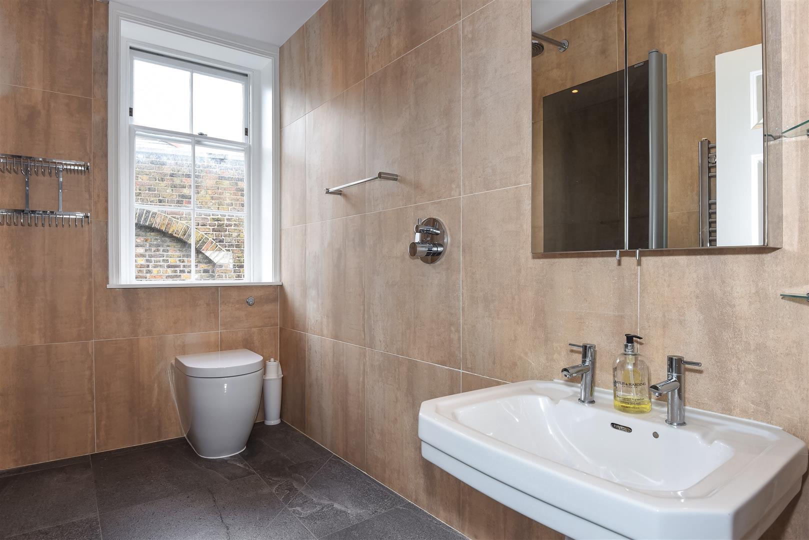 Property Image f13c0028-891d-48ab-8cf8-96e63a2ea40b