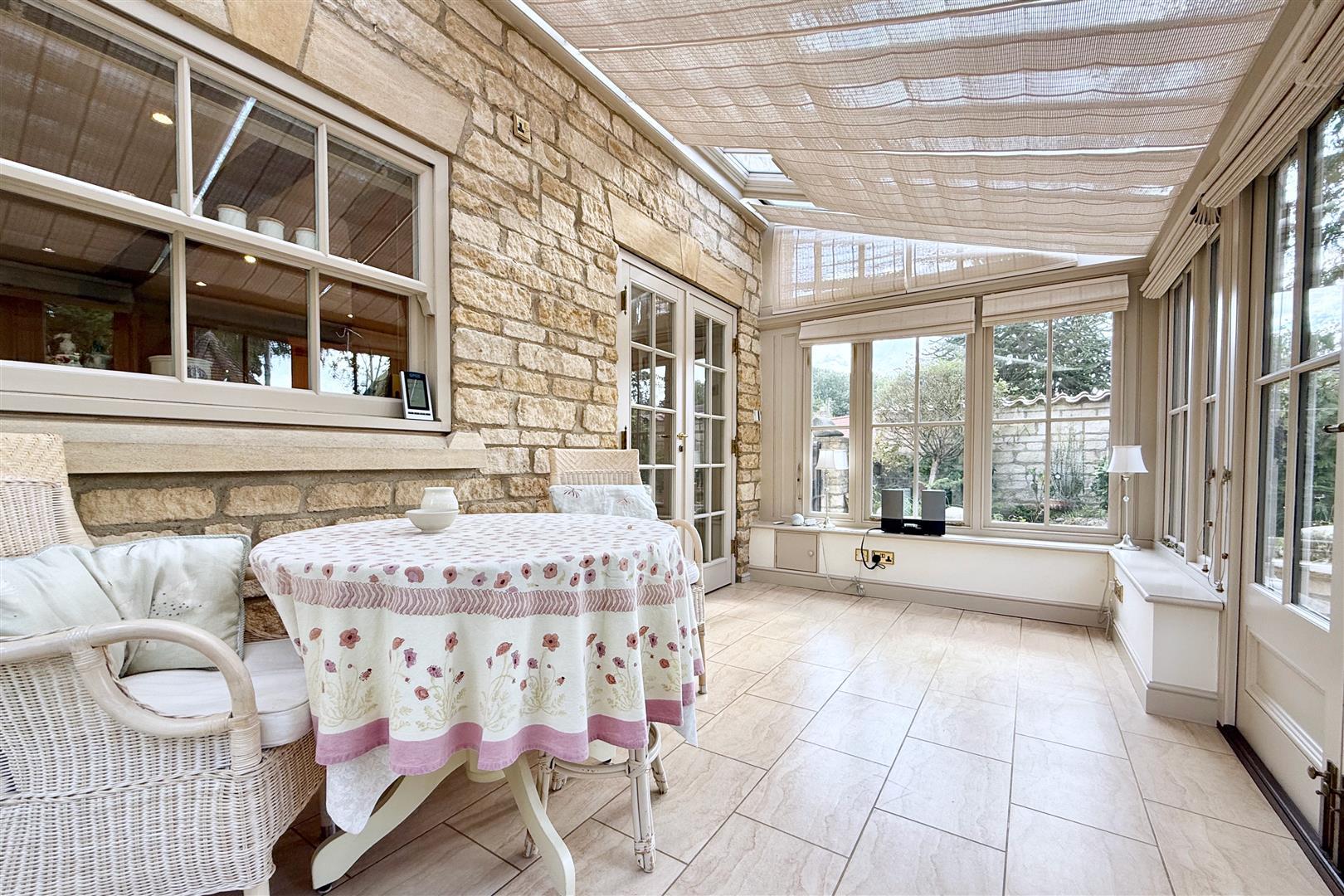 Property Image f157ad35-7123-40f6-8a97-8ae8b72e484a