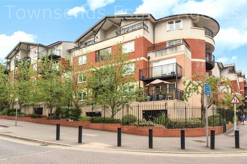 Property Image f15d8522-9e19-4fa4-9100-ad25466c4a2b