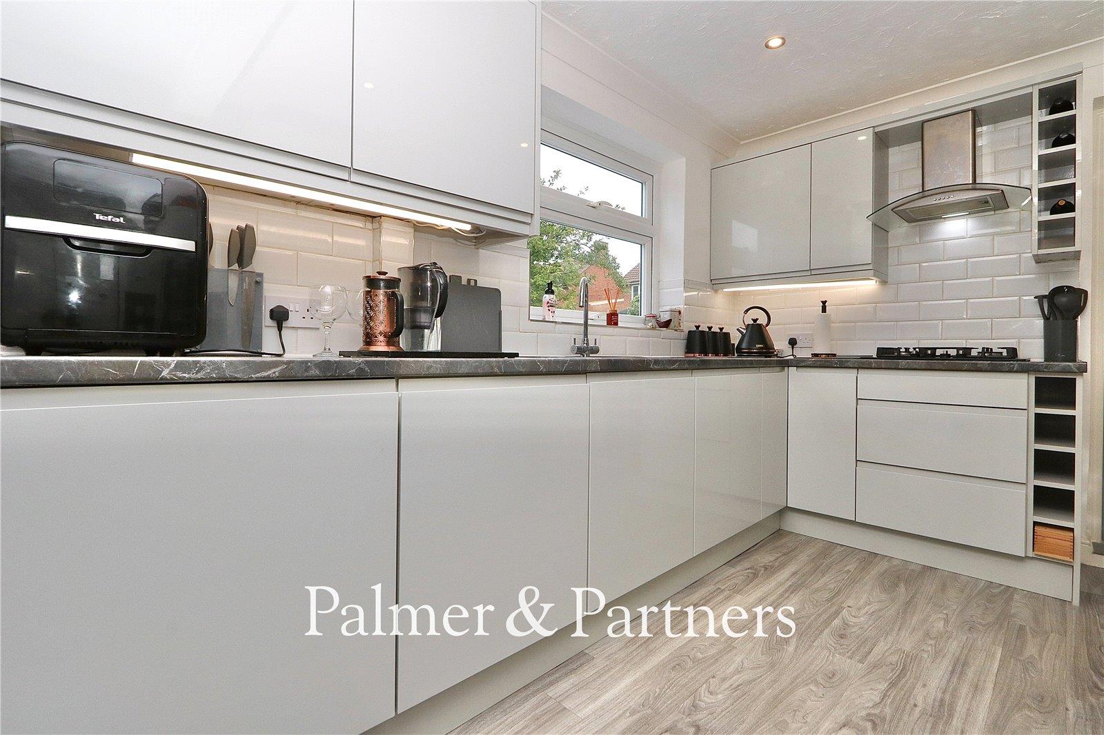 Property Image f170e019-2d2e-40ff-bc68-0d647933914a