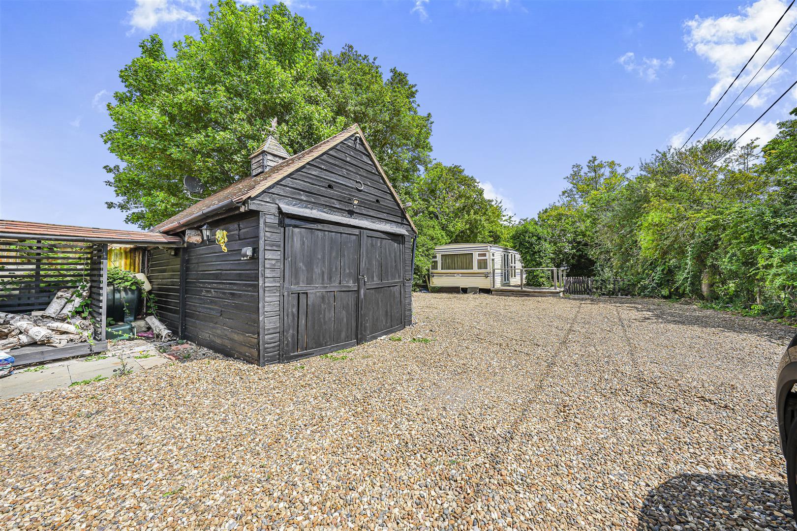 Property Image f17b143c-cb2e-44ed-9472-4384483abdcc