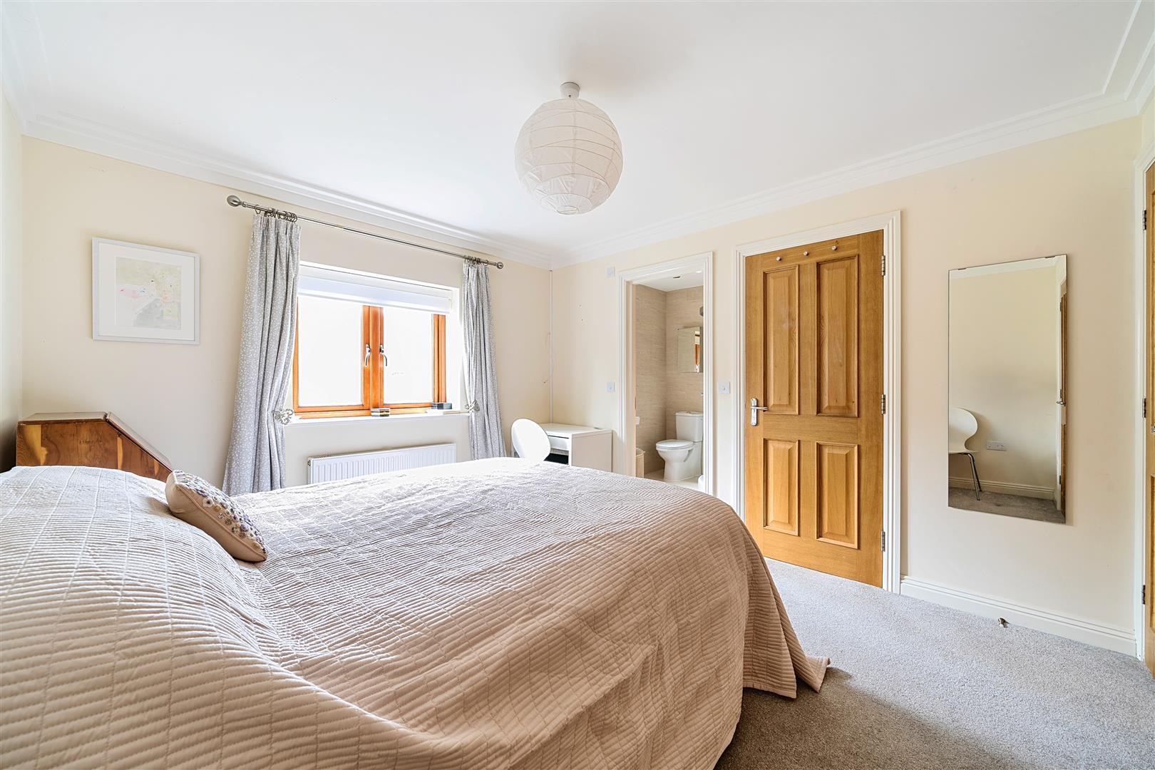 Property Image f183a666-e536-4100-8e6d-e72a5fec2e87