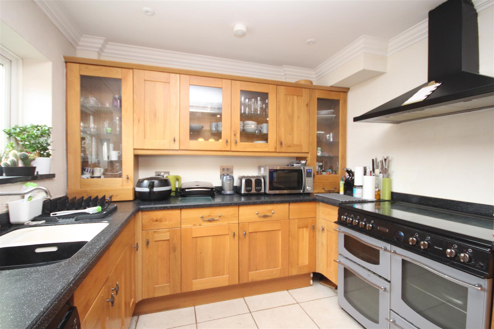 Property Image f18af1a1-f417-460b-bd18-4f335855f6ae