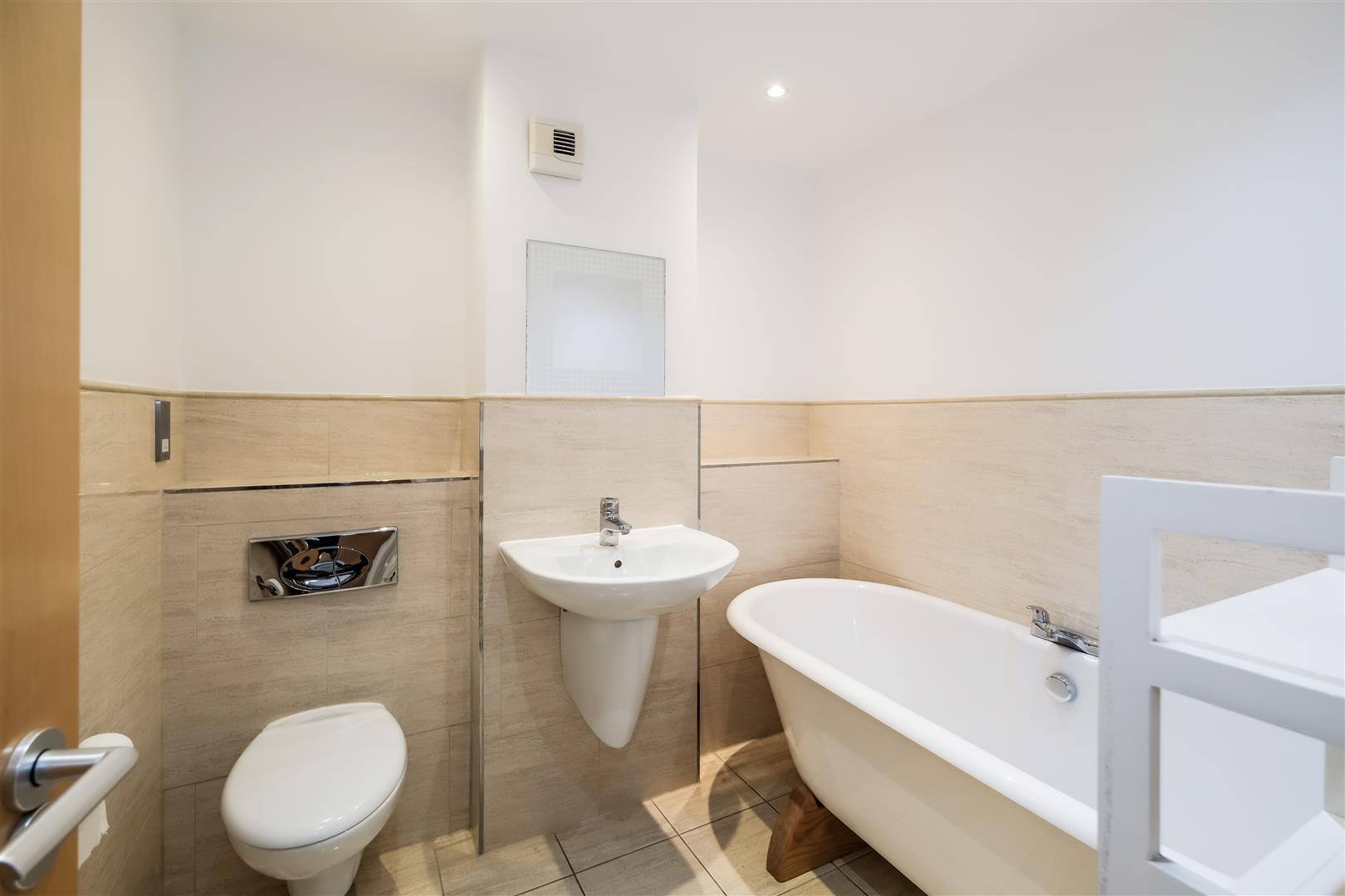 Property Image f1af71f5-2bc8-48f7-8791-0124aab63d3c