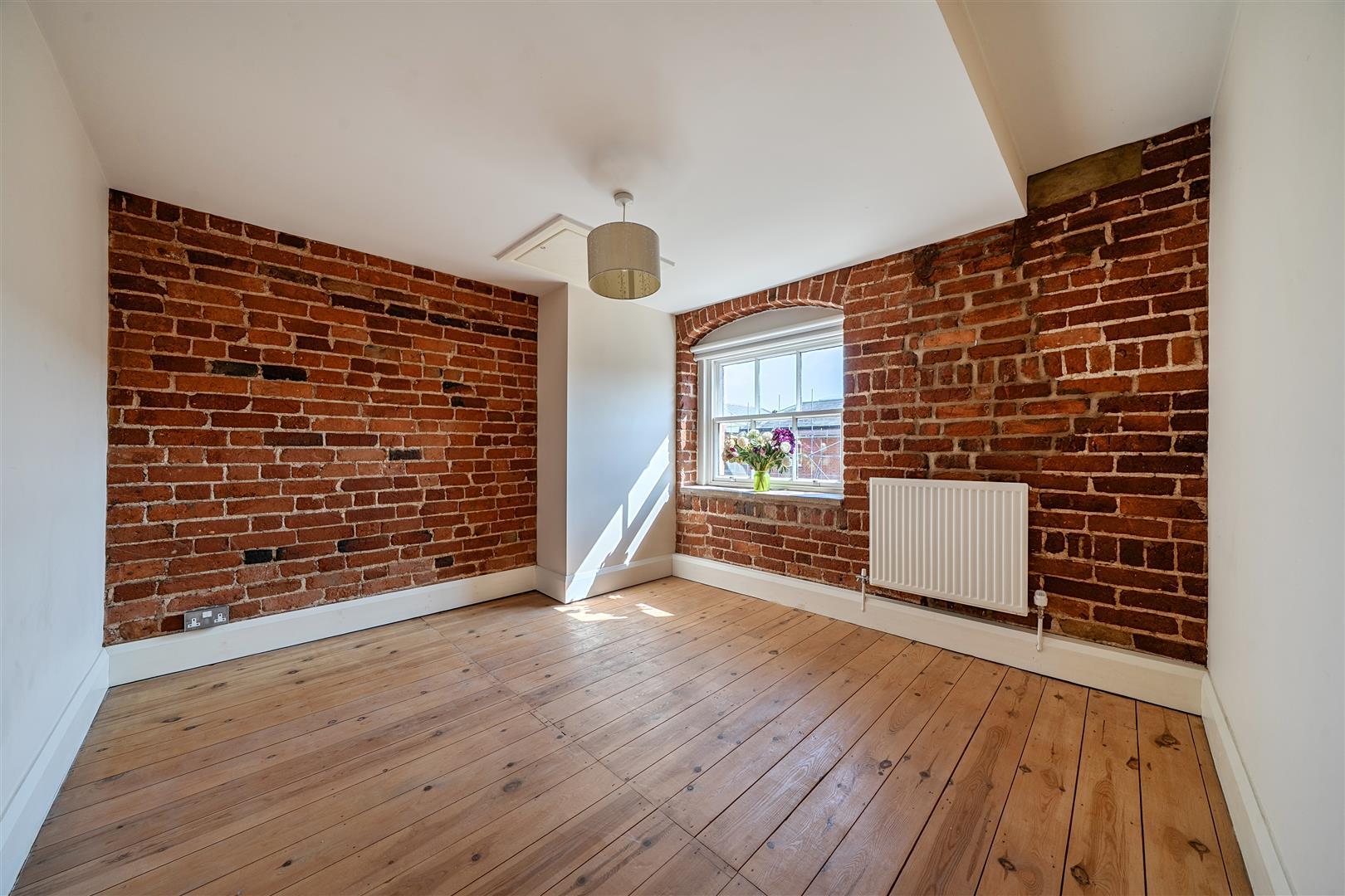 Property Image f1b41f59-d6a0-4d04-9127-c5a9b1d47cc1