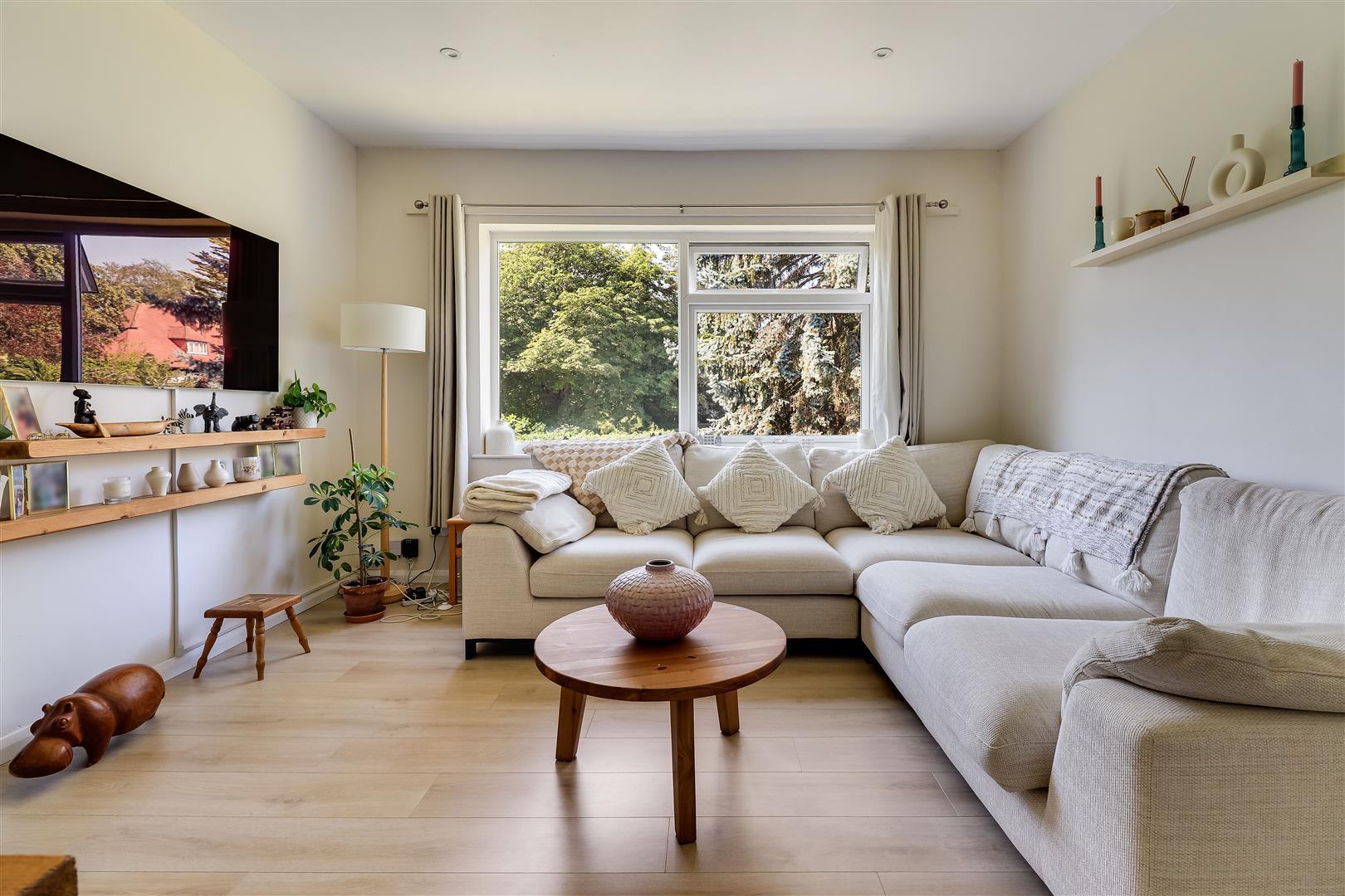 Property Image f1b4cc86-3d66-41ce-a701-647a80c85d6c