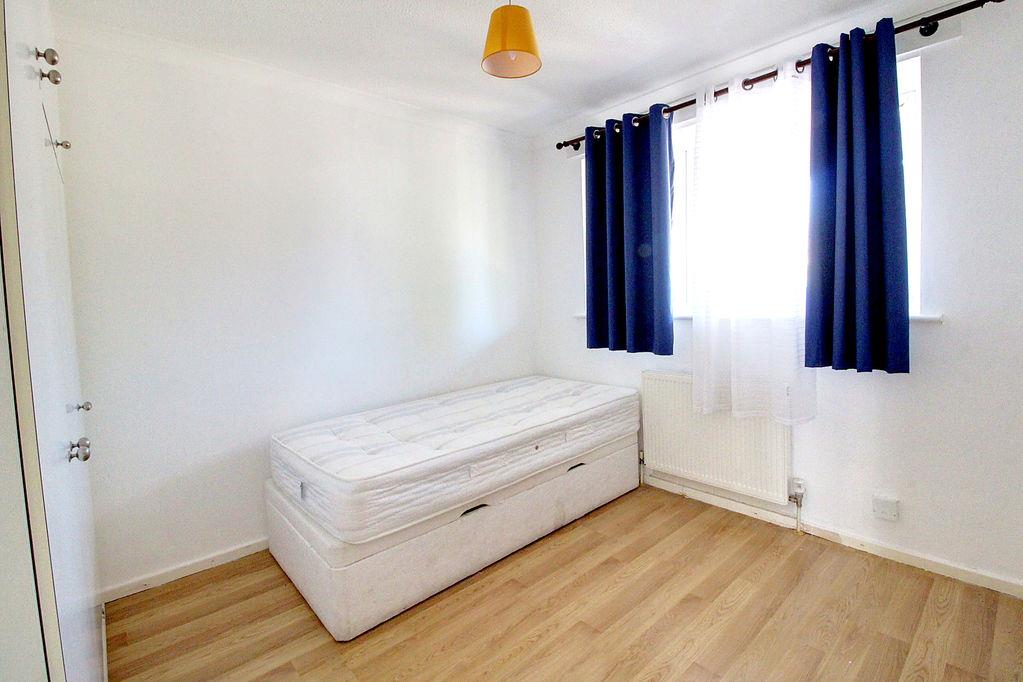 Property Image f1bddddb-a26e-49d0-8568-cdba6973a49d