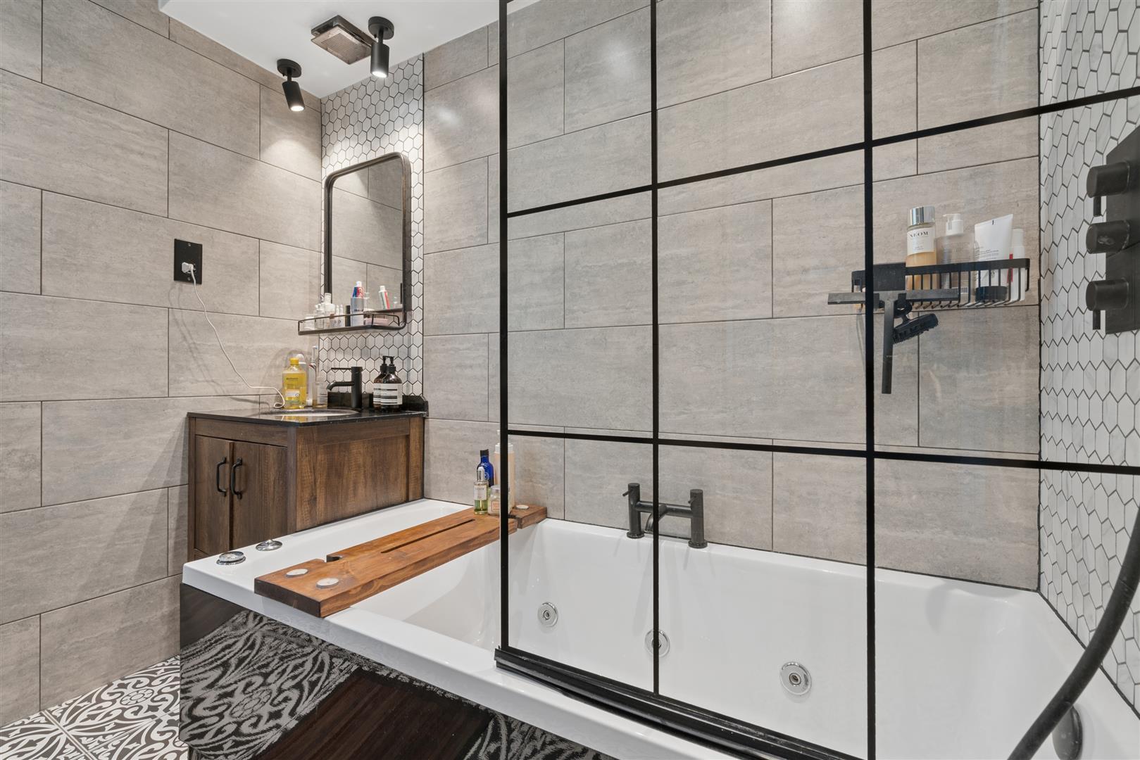 Property Image f1c43889-37ab-4517-925b-9fb264e9f617
