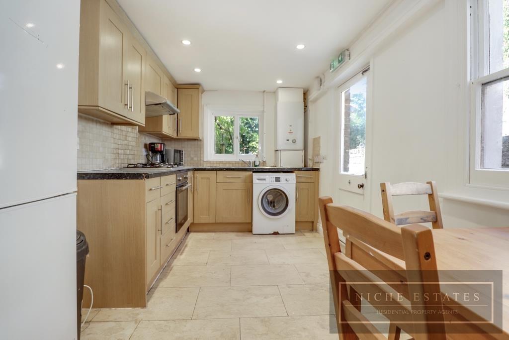 Property Image f1dc3fef-927d-4307-85c8-e0031699b9bb