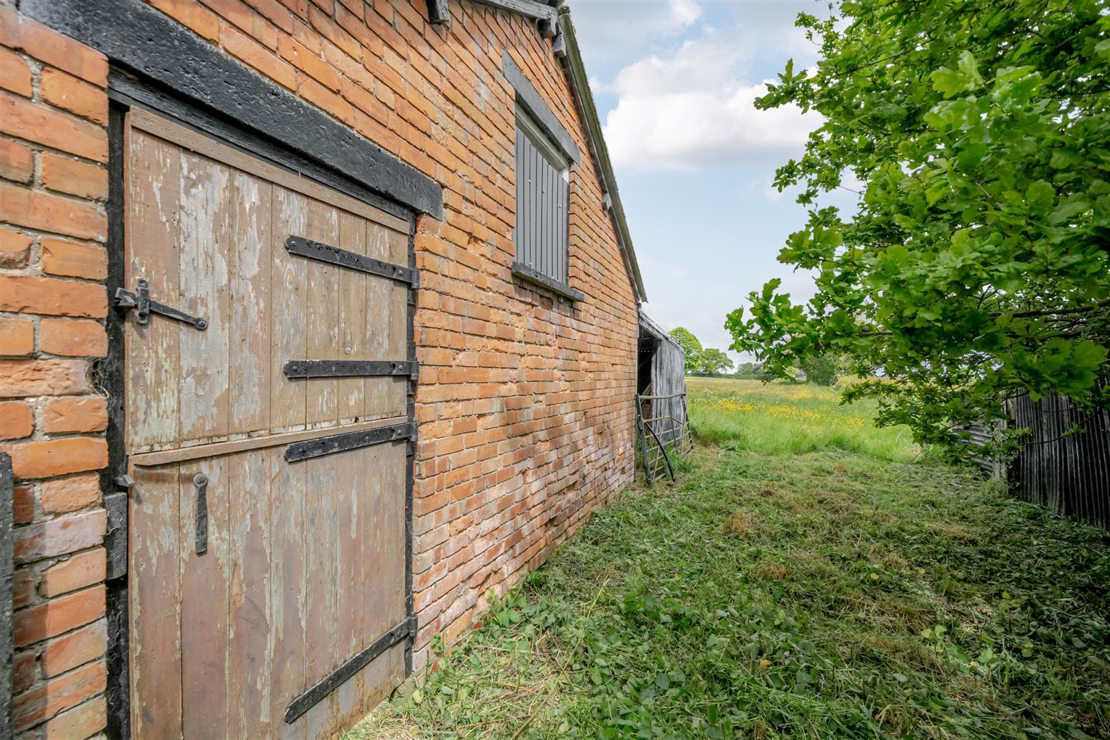 Property Image f1f04caa-786a-4622-bc2b-9421940b6839