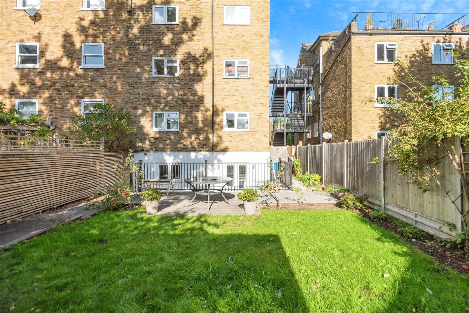 Property Image f212ed8f-d1a2-4ee9-8a23-f66d301fbb7c