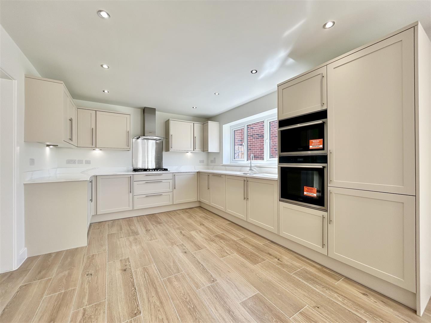 Property Image f22839bc-c505-4765-811c-78273a0c39da