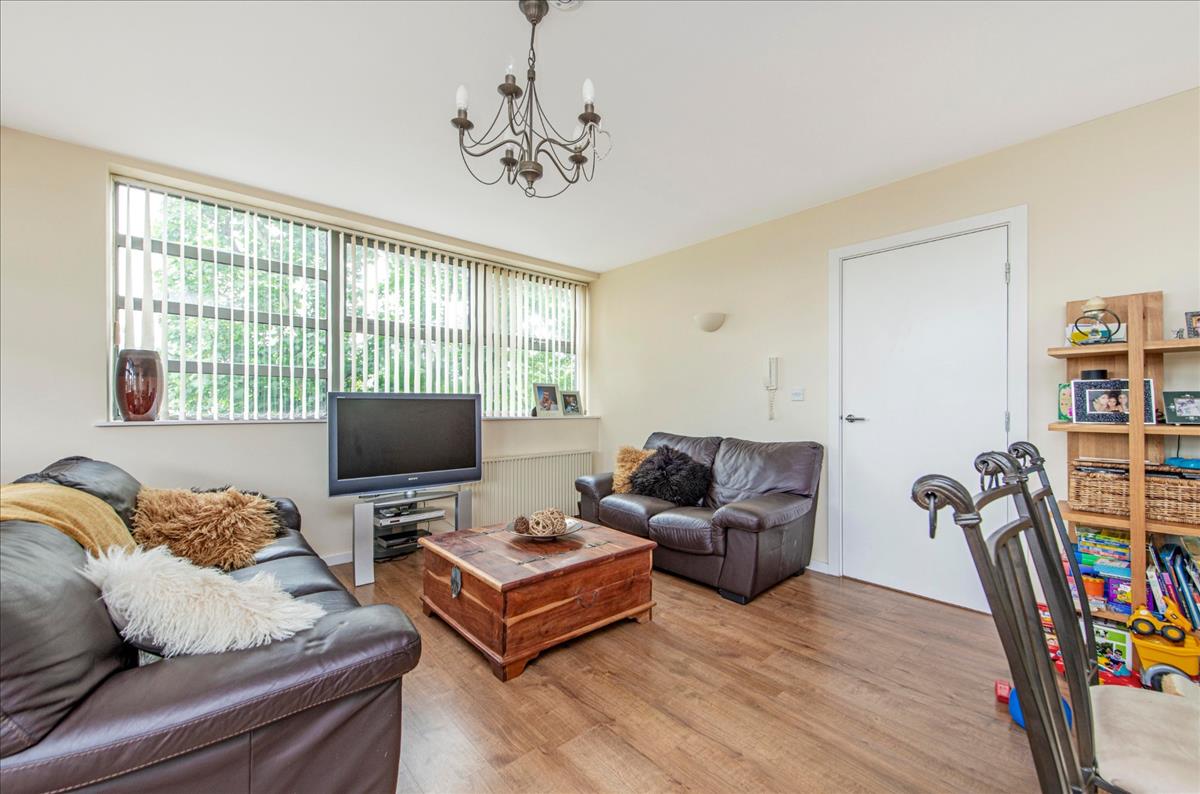 Property Image f2347390-f7ad-4ba3-b83e-1cf02344c003