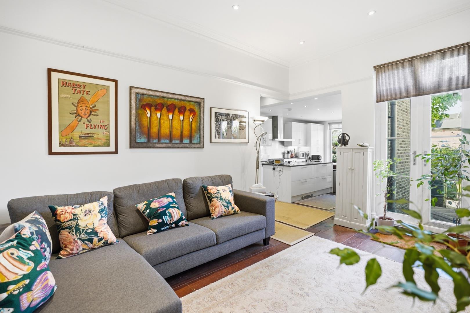 Property Image f23854f0-c329-4243-ac50-9ad164bb56cc