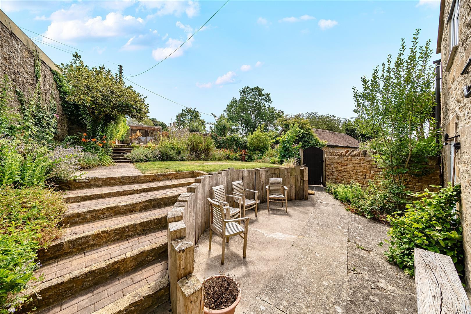 Property Image f242e6b6-cb00-4230-9bc2-1dab35b69fa2