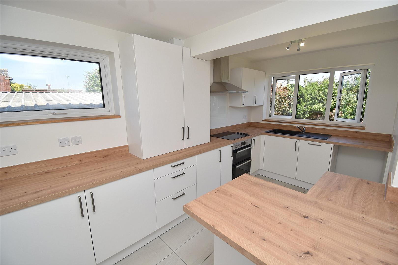 Property Image f242eb38-1e26-4b5c-9ddd-0d2d867b05b8