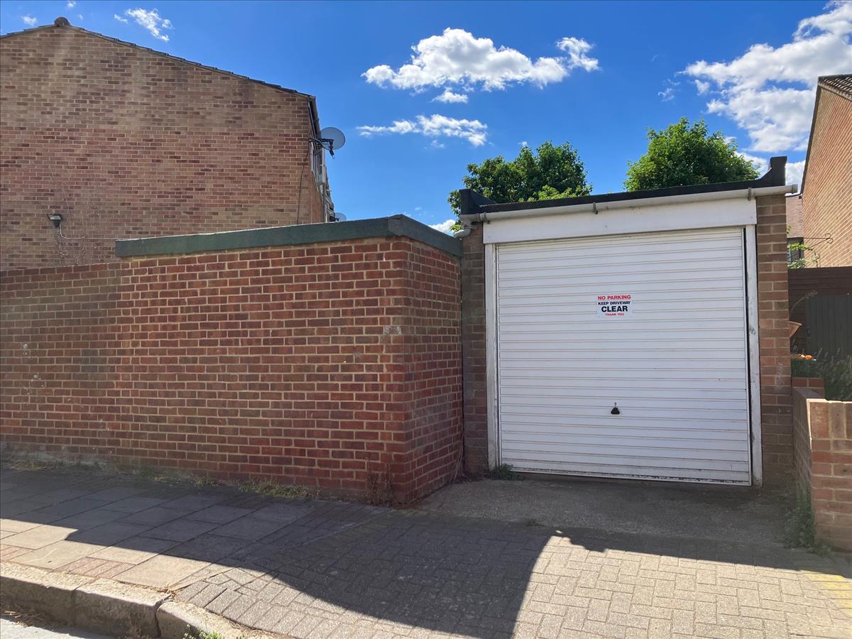 Property Image f250d49f-5a50-40bc-8740-a40b6213cbfc