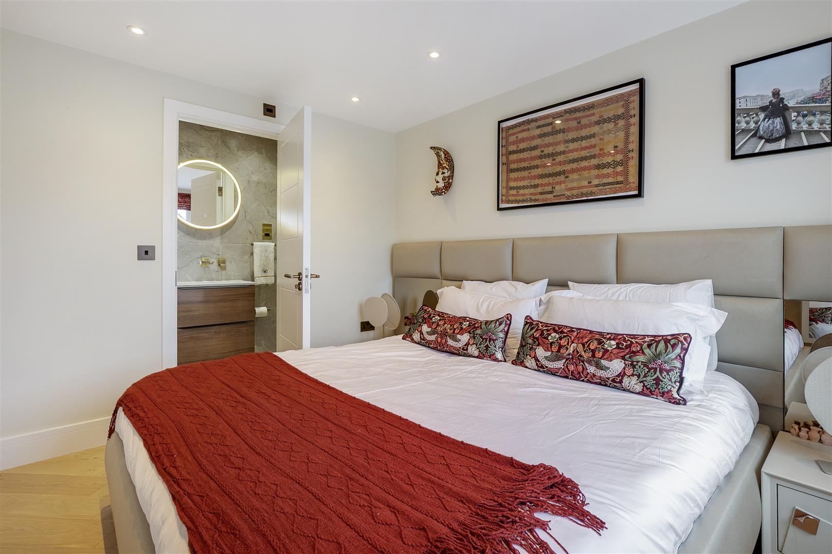 Property Image f2562083-6064-429a-8df8-77692bfc49de