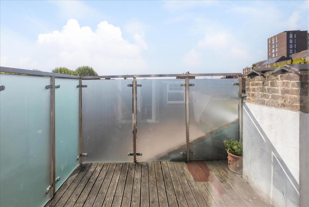 Property Image f26acd2c-f92a-4df5-9196-7327017a3c3a
