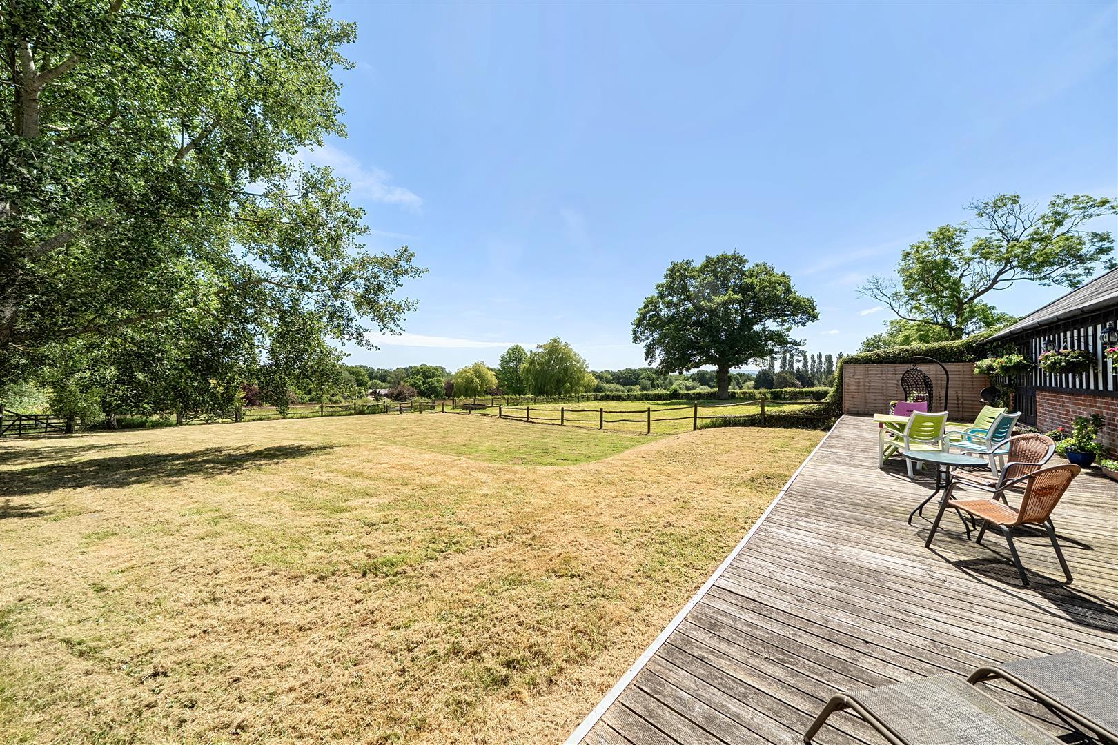 Property Image f2725469-a01b-4f92-b08f-9db924d5bbe6