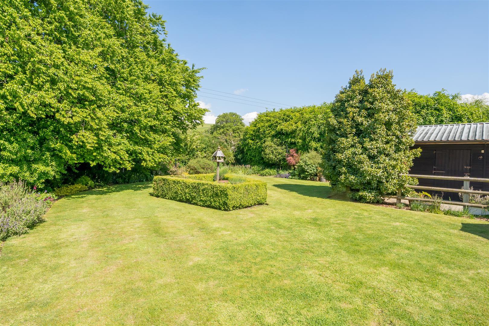 Property Image f272bb9f-7781-41a0-998e-a2517e893bd4