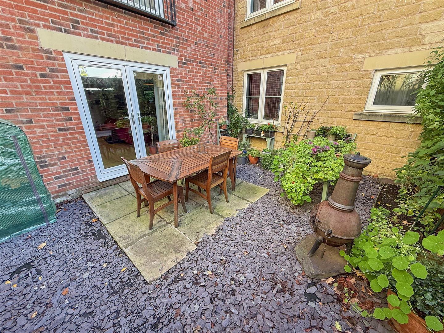 Property Image f2739d52-1662-4dce-9739-64bb7fda6013
