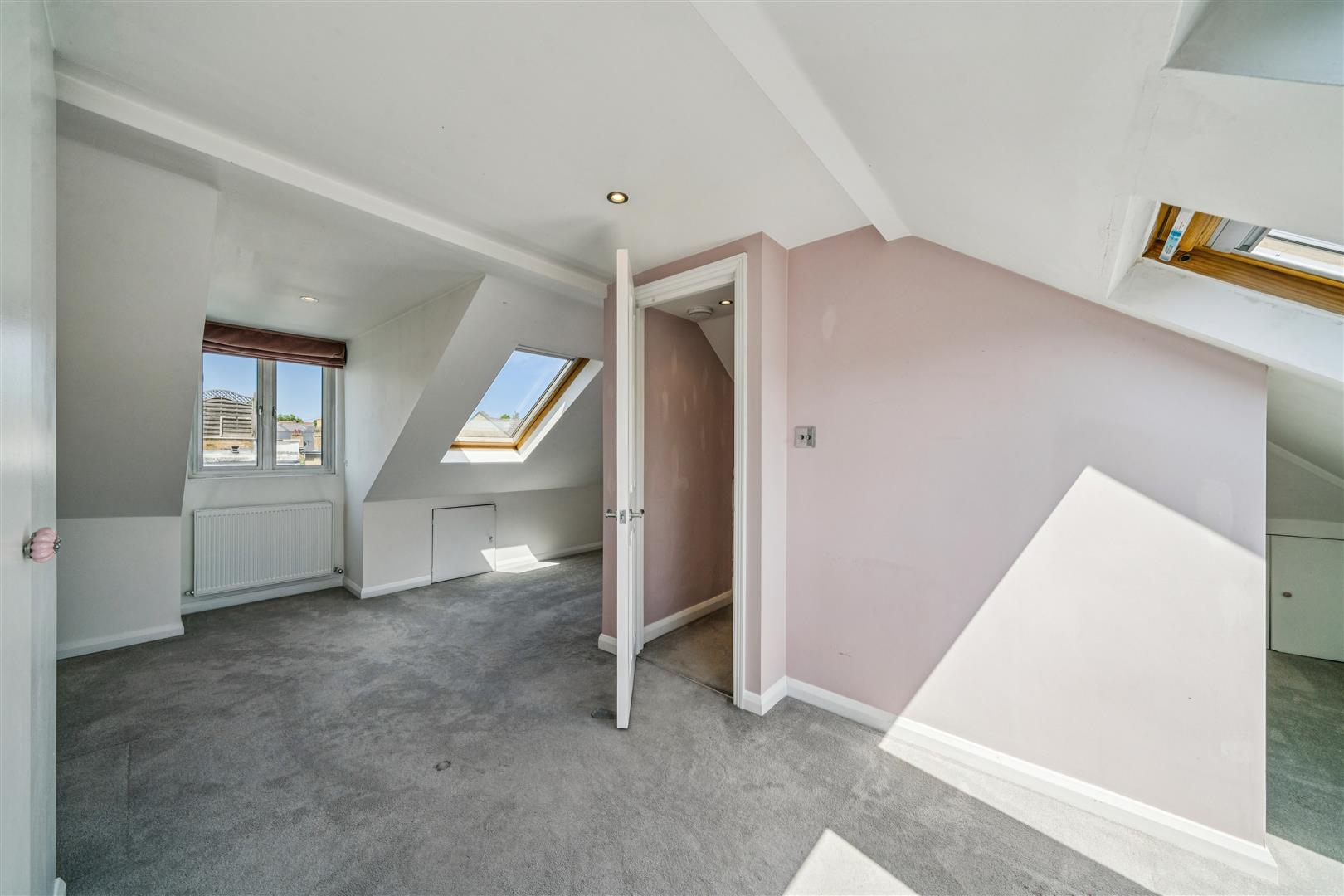 Property Image f275132f-f481-4938-818c-a2635e79e067