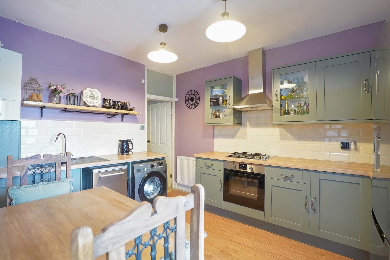 Property Image f27fa4ee-230f-4c01-9675-09b27c22f51f