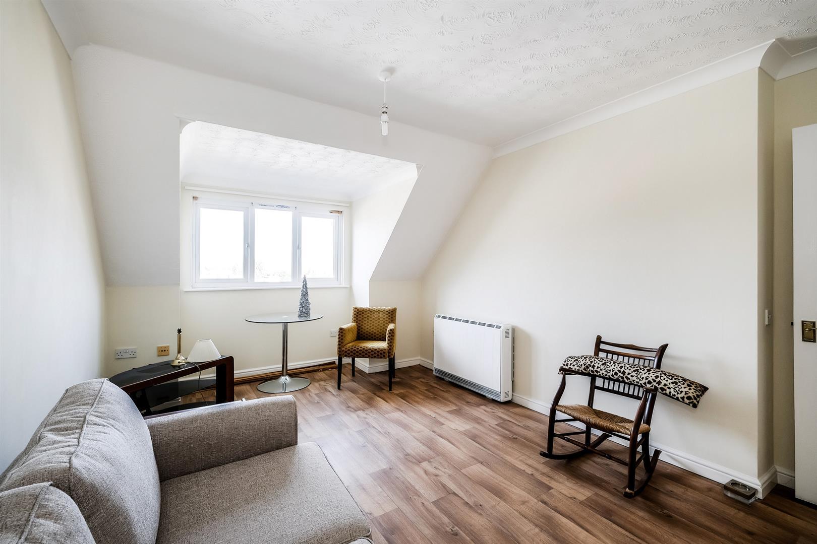 Property Image f28d473b-7d80-45ee-80c9-95c954132ceb