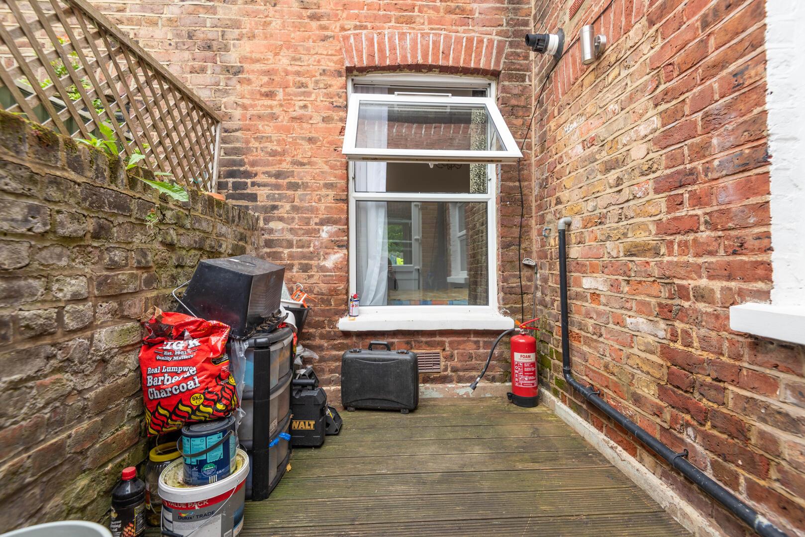 Property Image f29d718f-ccde-43e6-8883-4e28e56839e8