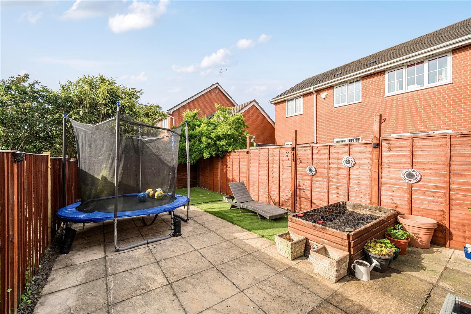 Property Image f2b74af4-9633-4500-8fbd-11c9034f8e85
