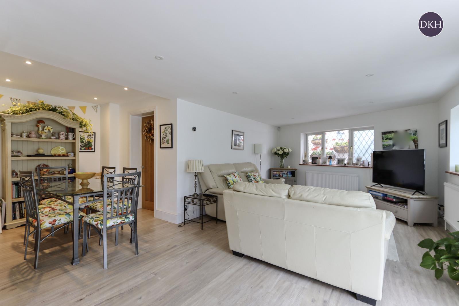 Property Image f2bb7156-029c-48f5-977a-cfe5b763a999