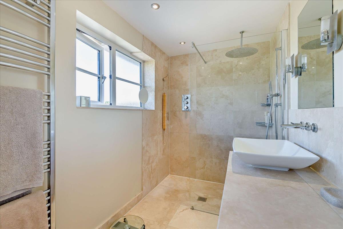 Property Image f2bb88f0-765e-4094-b37f-9b679f4a7c55