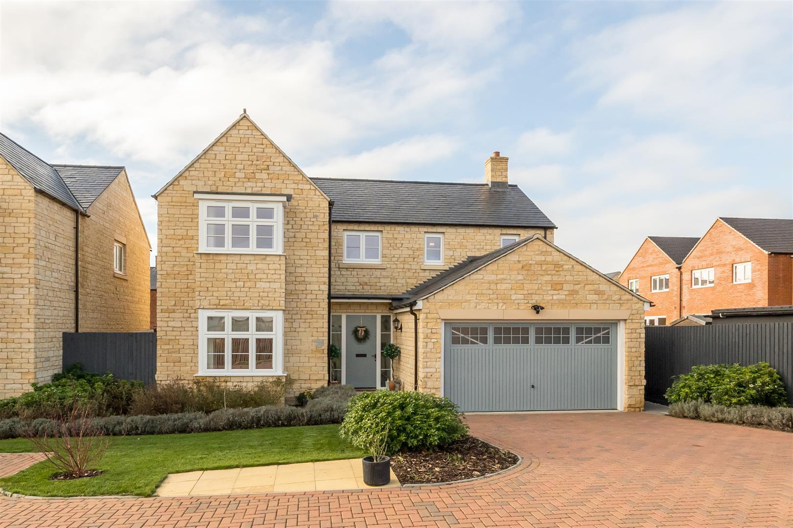 Property Image f2c1bb30-d01b-4722-bb3c-d03cd9c0fa15