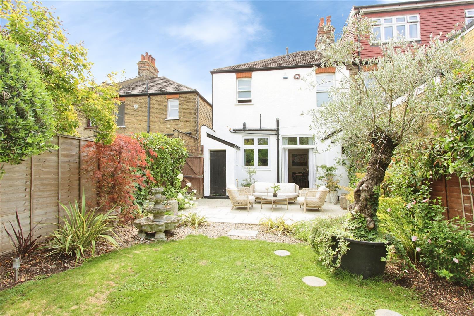 Property Image f2c432c4-1d1f-495f-9839-46365dc01288