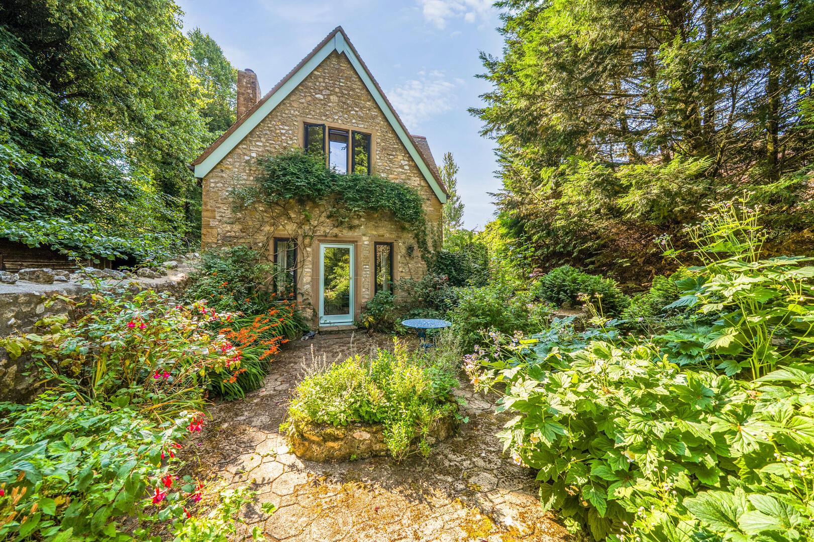 Property Image f2c5cf49-fbc2-42fa-a059-064fc16972c5