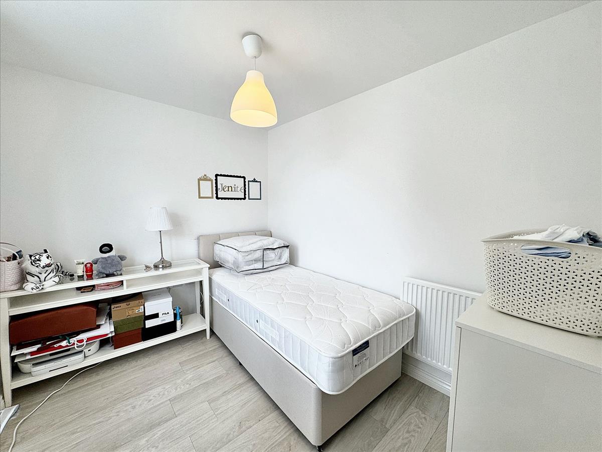 Property Imagef2c9d8d8-fd62-4fa6-a9e9-a9a0cdaaf9ed