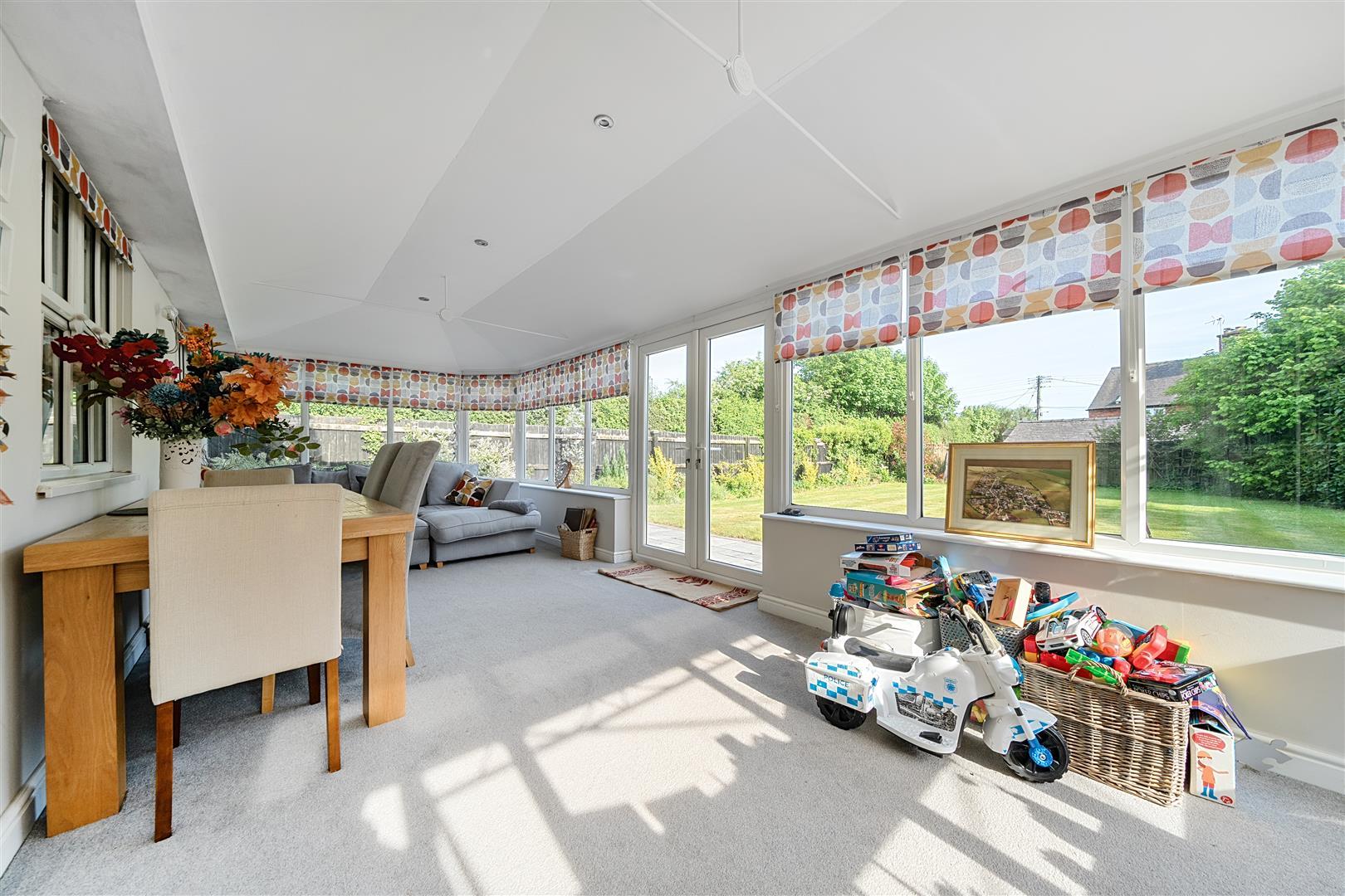 Property Image f2cb0483-edda-46c0-91bd-3ff1480ab7d7