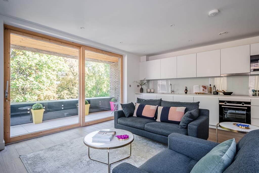 Luxury Hackney Gardens Apartment for sale, with outdoor balcony