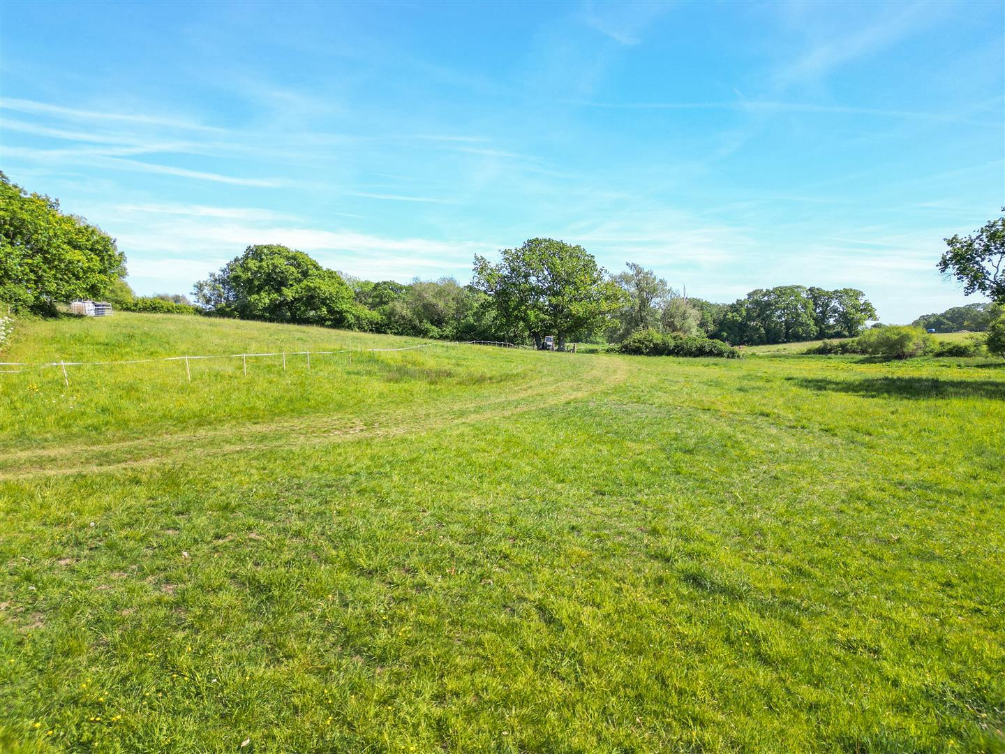Property Image f2f3d16b-927f-4542-9fcb-4ddd77ee4104