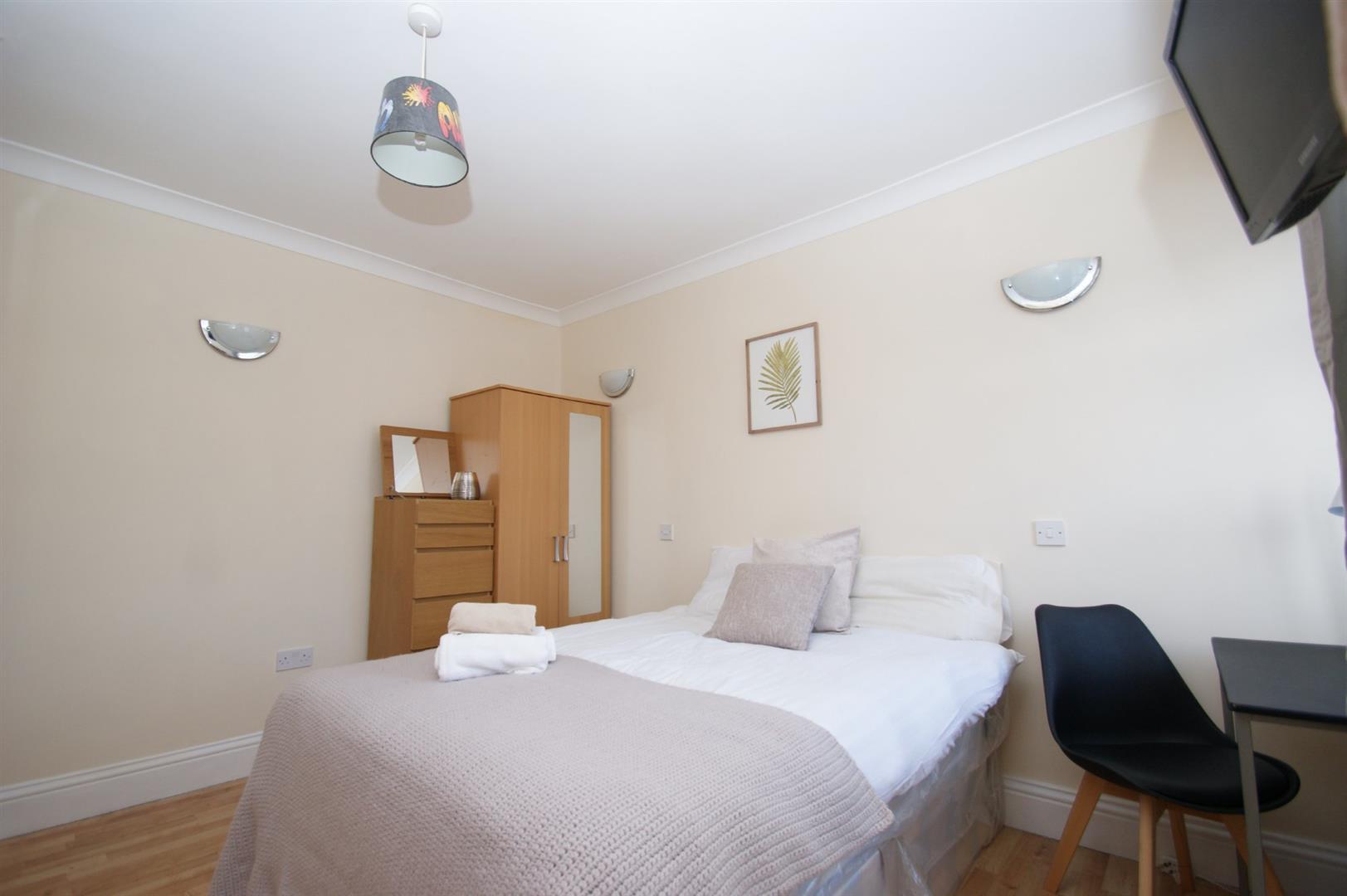 Property Image f30f78e7-920a-46a4-8073-cdbc8d032fe9