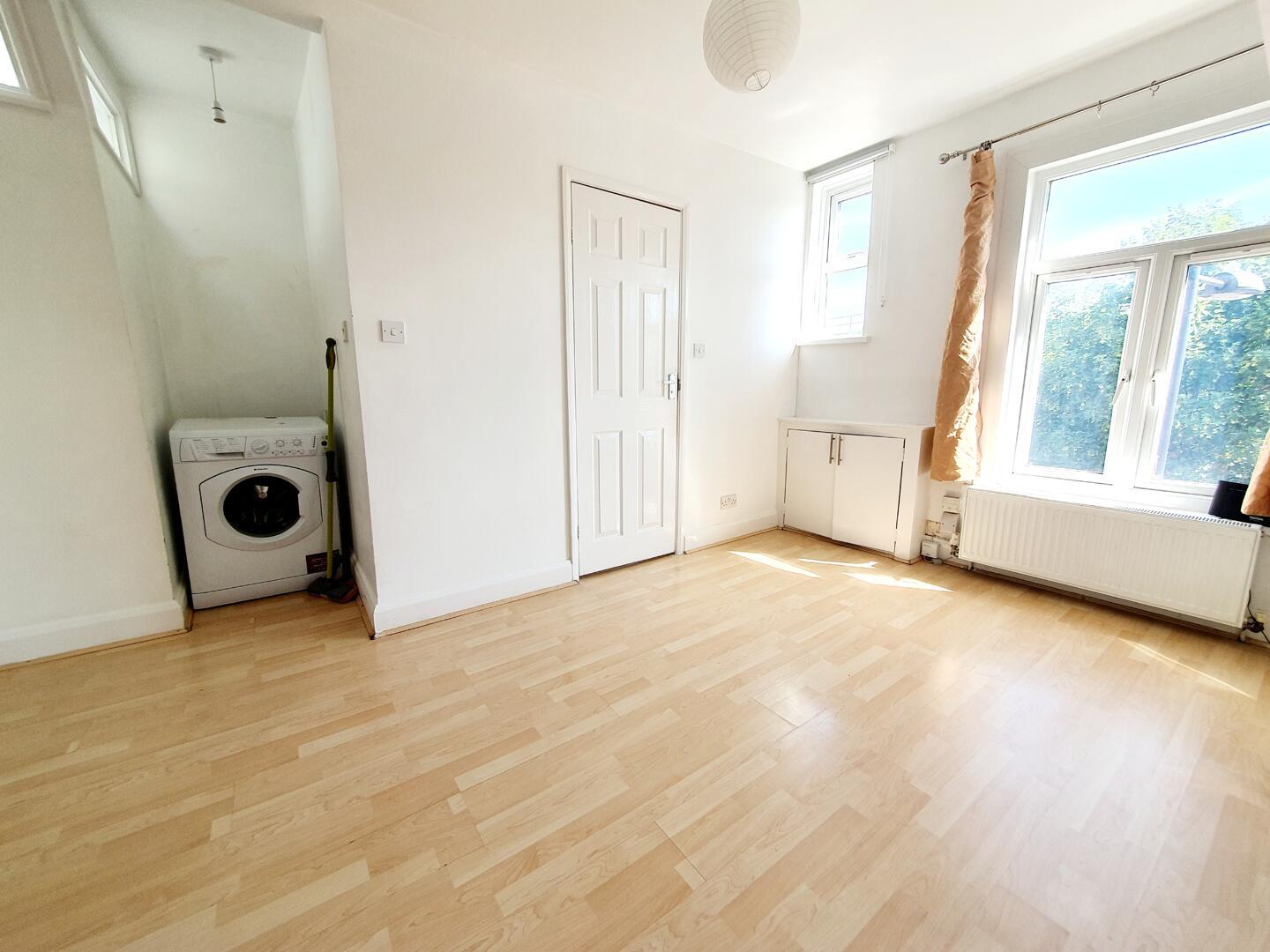 Property Image f314c0ef-9788-45eb-aa65-b44d0bfcbee4