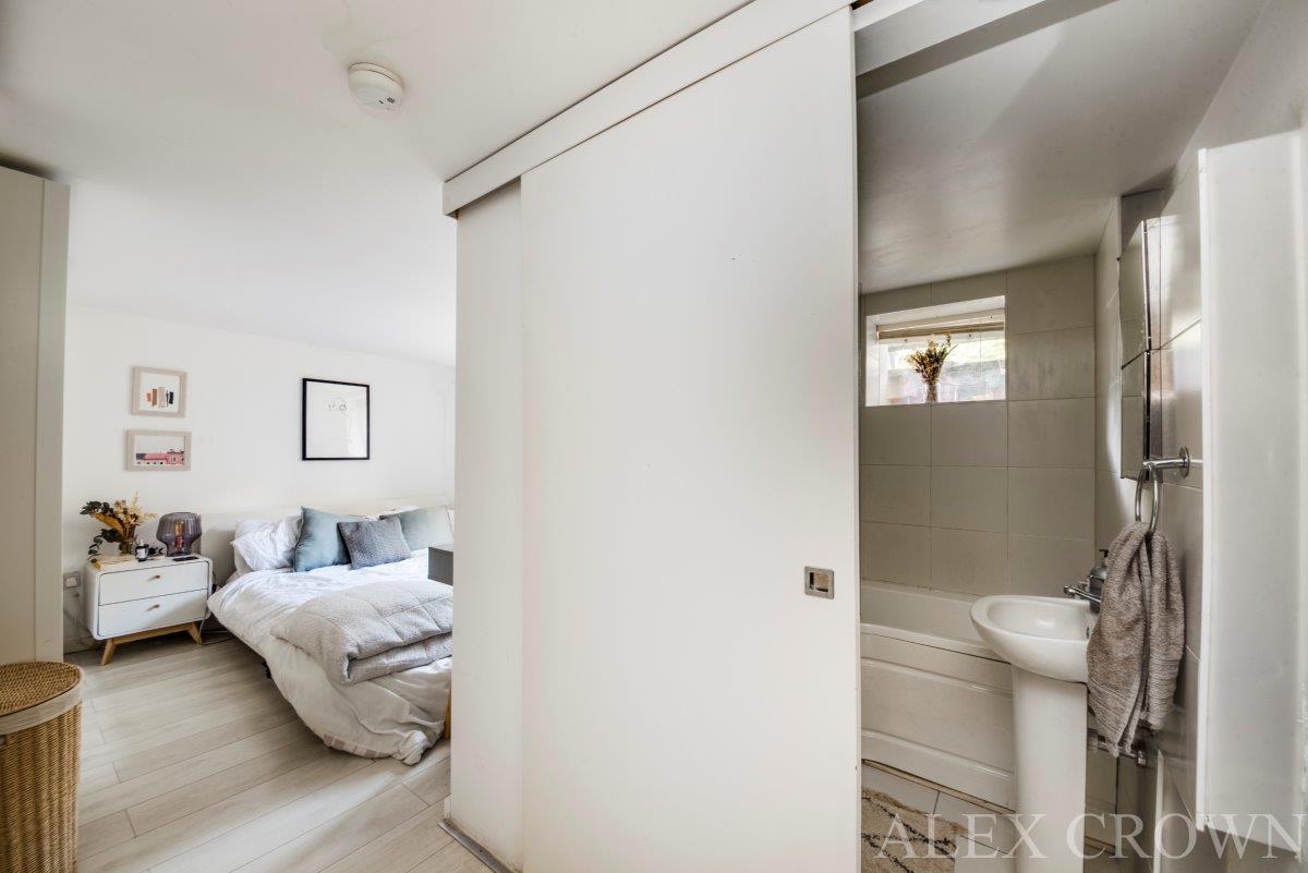 Property Image f3202953-2ac2-40ad-b158-3857b1490b8f