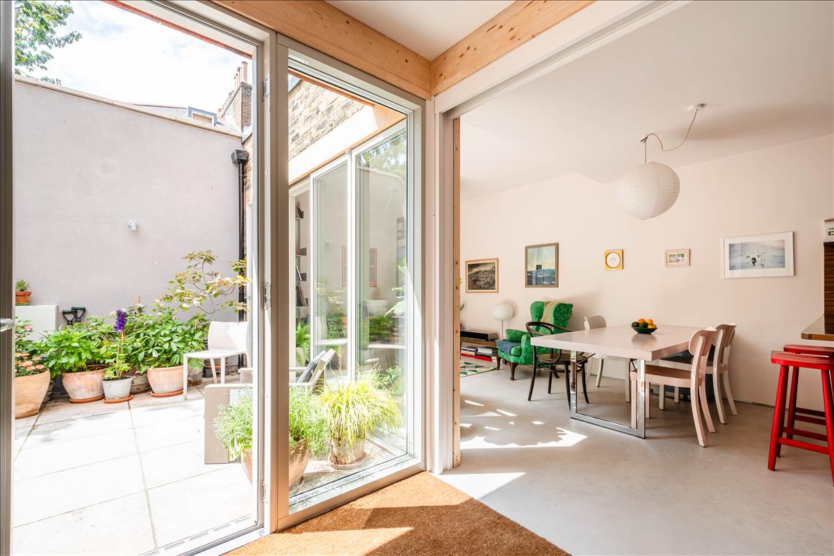 Three bedroom freehold modern house for sale in London Fields, Hackney, London, E8