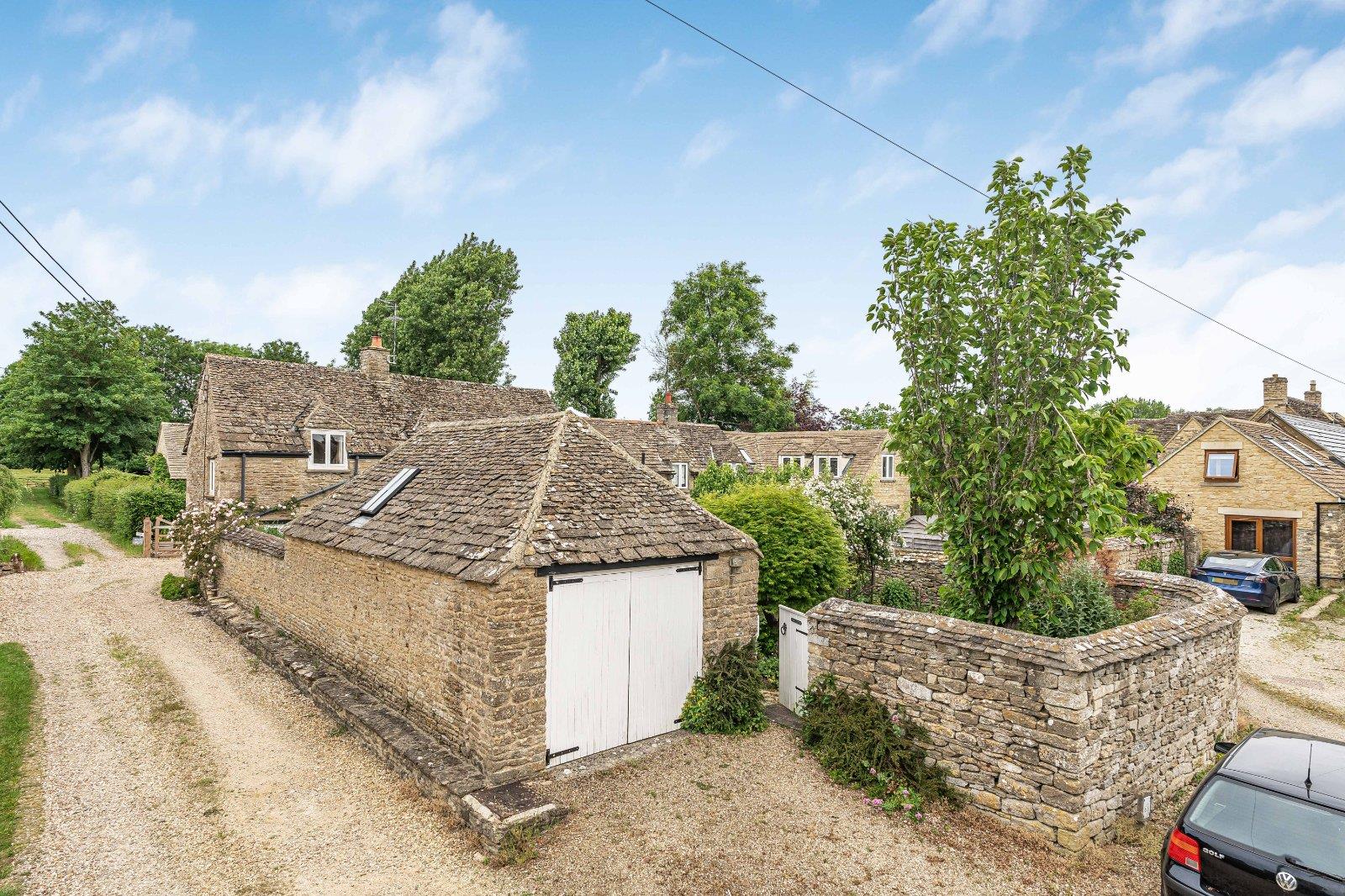 Property Image f32eb545-bd61-4b98-a26f-86711550efef