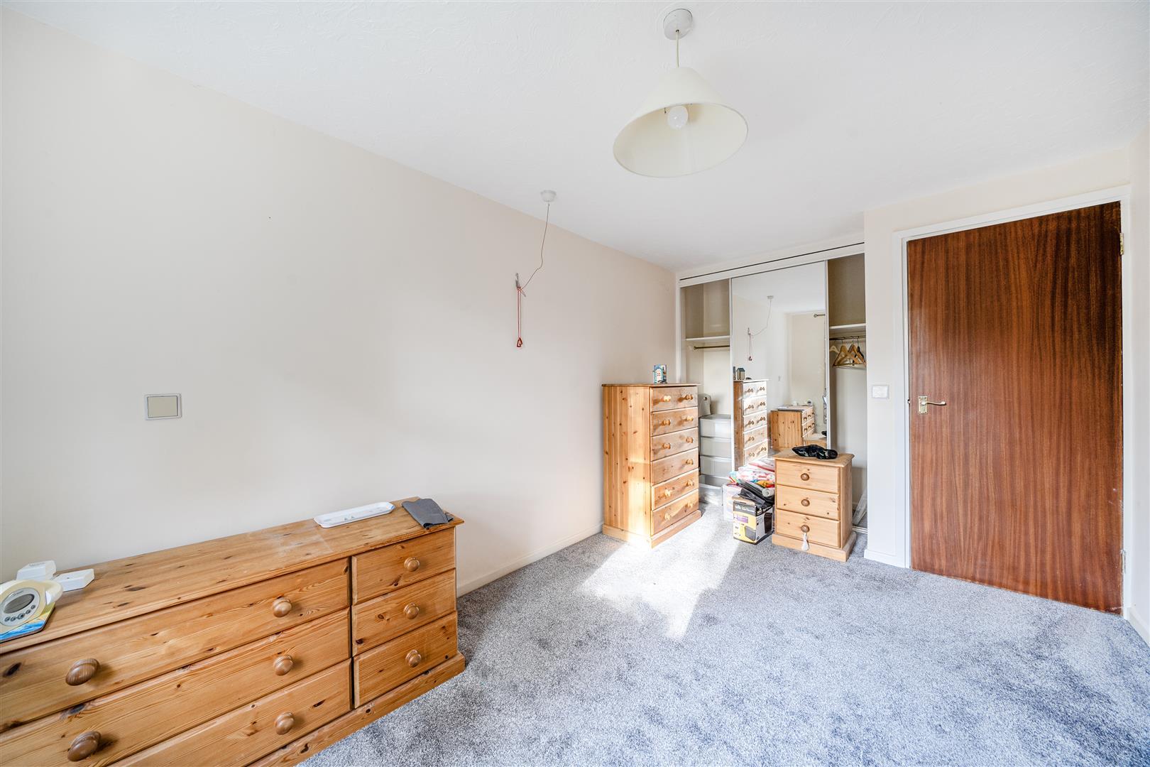 Property Image f3331ff8-f0b0-47a8-8b77-db2abbbb968d
